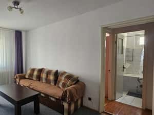 Inchiriez apartament 3 camere, pe B-dul Mihai Viteazu,etaj 3 — miniatura 2