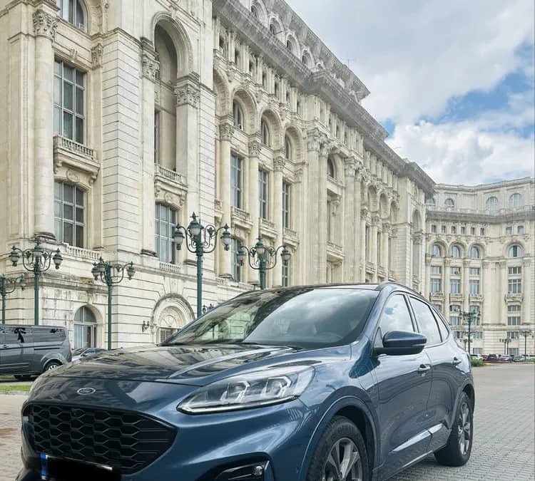 Ford Kuga Plug in Hybrid — fotografie 1 din 10
