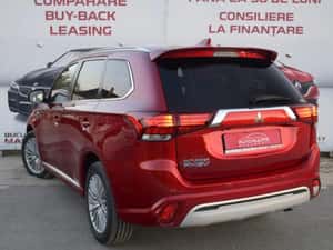 Mitsubishi Outlander 2021 Hibrid 135 CP Automată — miniatura 6