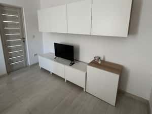 Închiriez apartament ultracentral — miniatura 3