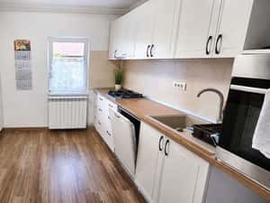 2 camere mobilat/utilat zona Bucovinei 97.500 Euro — miniatura 1