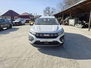 Dacia Jogger Hibrid 2024 Extreme 7 locuri Automata  20 mii k Avariat — miniatura 7