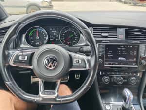 VW Golf 7 GTE Plug-in Hybrid — miniatura 8