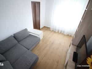 3 Camere de inchiriat Zona Arcului Etj 2 !! — miniatura 4