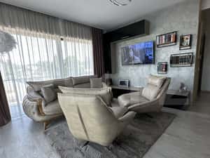 Apartament 2 camere de vanzare | Semicentral | Complet mobilat si util — miniatura 5