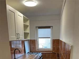 Apartament 2 camere Dambovita 42 mp Mobilat si utilat Aer Conditionat — miniatura 3