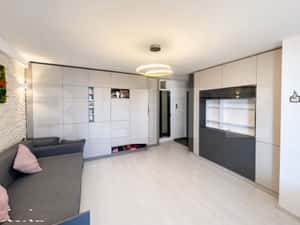 Apartament 3 camere, cu dressing, terasa si 3 parcari, zona Garii — miniatura 2