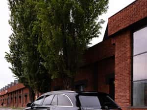 Mercedes-Benz E 300 Automată 306 HP Hibrid (D/E) — miniatura 4