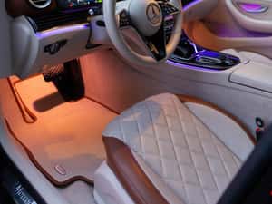 Mercedes-Benz E 300 Automată 306 HP Hibrid (D/E) — miniatura 6