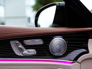 Mercedes-Benz E 300 Automată 306 HP Hibrid (D/E) — miniatura 7