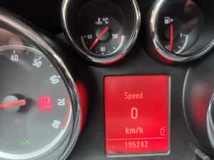 Opel astra J  ,1.4 benzina aspirat,unic proprietar — miniatura 4