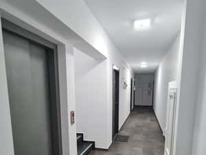 Garsoniera de inchiriat - 47 mp cu loc de parcare — miniatura 3