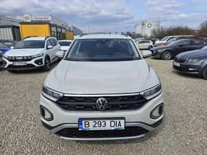 Volkswagen T-Roc 2023, 150 cp, Automată
