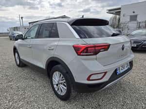 Volkswagen T-Roc 2023, 150 cp, Automată — miniatura 5
