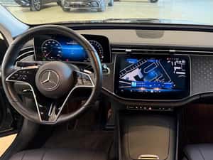 Mercedes-Benz E 300 e 4MATIC Avantgarde Automată 204 HP Hibrid (B/E) — miniatura 2