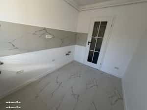 Titan, parcul Titanii, pe Zavideni, 10 minute metrou, renovat complet — miniatura 3