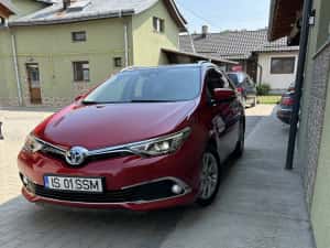 Toyota Auris 1.8 Hybrid — miniatura 3