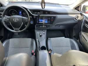 Toyota Auris 1.8 Hybrid — miniatura 4
