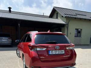 Toyota Auris 1.8 Hybrid — miniatura 9