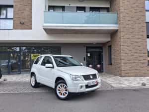Suzuki Grand Vitara 4x4 Model Black White — miniatura 3
