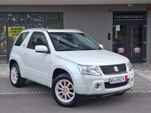 Suzuki Grand Vitara 4x4 Model Black White — miniatura 4