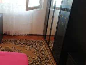 Apartament 54mp, balcon, lift și mobilier complet, Piata Veteranilor — miniatura 4