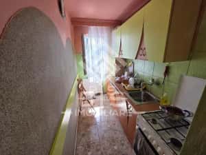 Vand apartament 2 camere cam. Semidecomandat, 47 mp Etaj 4 Nord-vest — miniatura 3