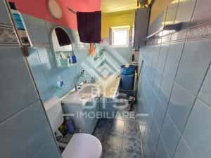 Vand apartament 2 camere cam. Semidecomandat, 47 mp Etaj 4 Nord-vest — miniatura 4