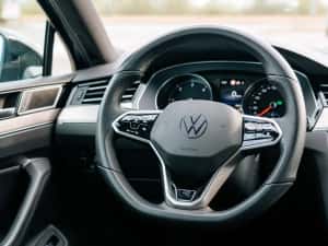Passat B8 R line Dsg 2018 Highline 2.0 — miniatura 6