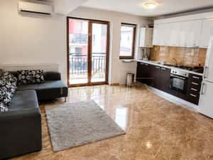 Apartament 3 camere 68 mp, 2 balcoane 24mp, zona Subcetate