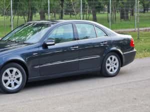 Mercedes-Benz E Class 220 CDI An 2003 C.p  150 — miniatura 1