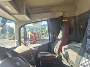 Volvo fh 500 camion  transport forestier ,lemn,macara,bustean — miniatura 9