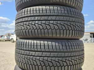Vând 4 anvelope iarna 225/50/17 225/50r17 HANKOOK — miniatura 2