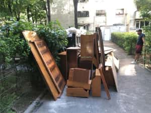 Debarasăm mobilier vechi moloz deşeuri etc asigurăm manipularea — miniatura 6