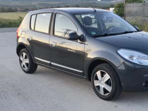 Dacia Sandero Laureate 1.5 dci an 2010 172000km import Germania model export — miniatura 2