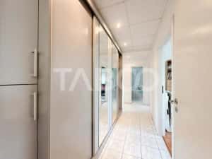 De vanzare apartament cu 4 camere mobilat in zona Stadion Corvinul — miniatura 6