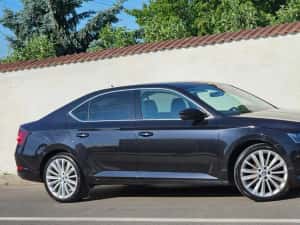 Skoda Superb STYLE 2017 2.0TDI 150cp Manual / Distronic LINE Keyless Canton / TOP