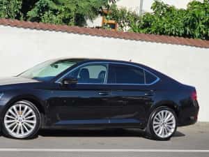 Skoda Superb STYLE 2017 2.0TDI 150cp Manual / Distronic LINE Keyless Canton / TOP — miniatura 3