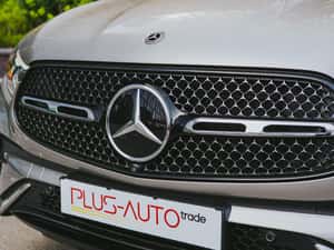 Mercedes-Benz GLC 300 Hibrid - 48.000 km - 2023 — miniatura 5