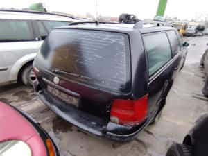Lampa / Tripla stop stanga pe aripa Volkswagen VW Passat 1999 — miniatura 7