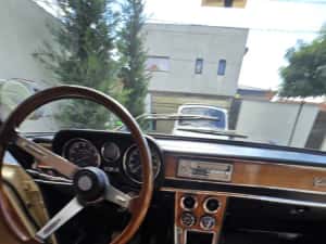 Alfa Romeo Giulia Super 1300 - An 1975 masina de Epoca –  de c — miniatura 5