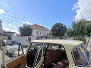 Alfa Romeo Giulia Super 1300 - An 1975 masina de Epoca –  de c — miniatura 8