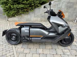 Scuter BMW CE04 - inca in garantie