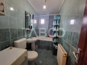 Apartament de vanzare 4 camere pe 2 etaje 84 mp zona Rahovei Sibiu — miniatura 7