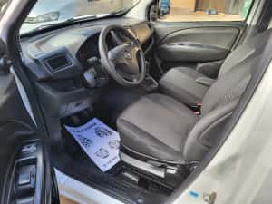 Ocazie - 90.000 Km ! Opel Combo Maxi - 2018 -EURO 6 ! — miniatura 6