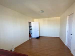 Berceni/Huedin-Apartament Semidecomandat-Gata de Mutare