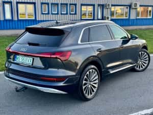 Audi E-tron 55 quattro*electric* — miniatura 4