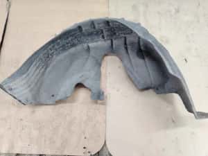 Carenaj roata stanga spate Volkswagen Golf 6 (2008 - 2015)