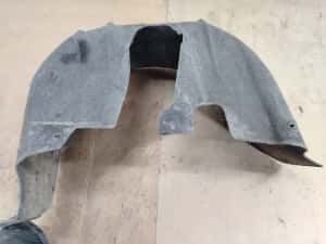 Carenaj roata stanga spate Volkswagen Golf 6 (2008 - 2015) — miniatura 3