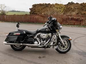 Harley-Davidson Electra Glide Ultra Classic 2013 — miniatura 10
